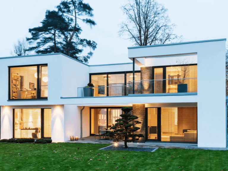 Fenêtre aluminium gris noir sur-mesure posée par Technilux à Mulhouse