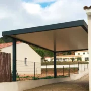Pergola avec toit plein à Technilux