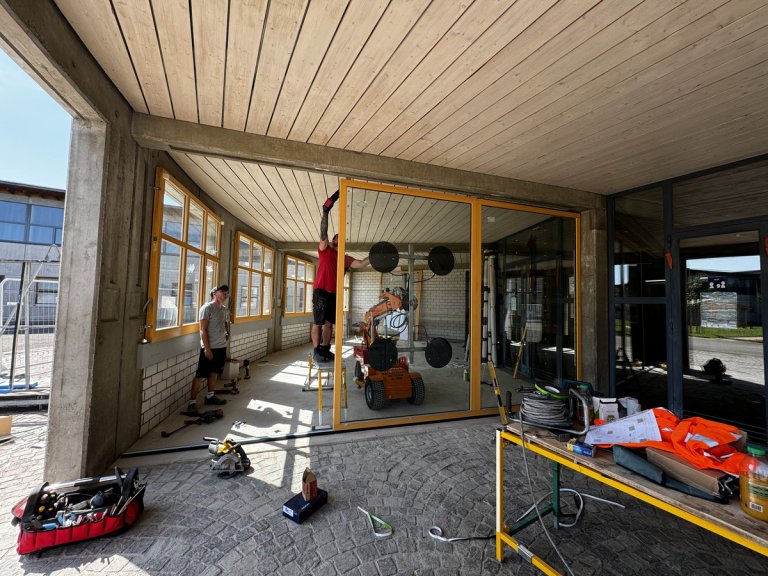 Chantier lycée de Cernay fenêtres Technilux